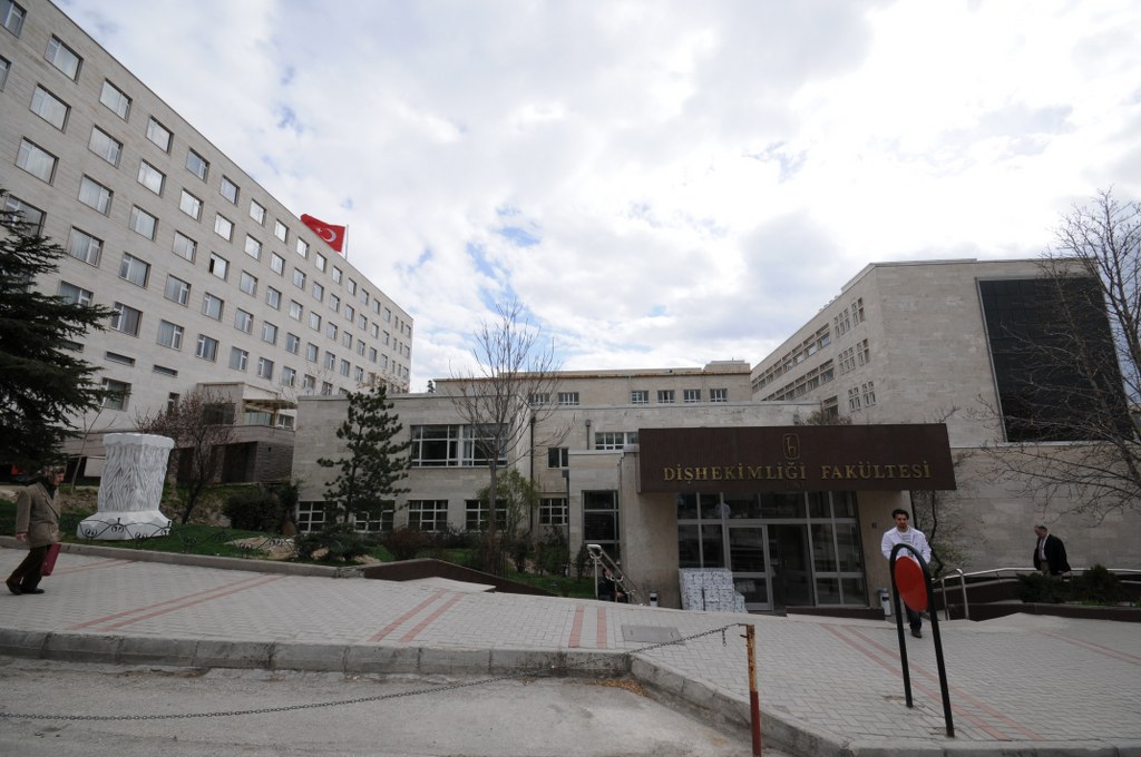 Hacettepe Üniversitesi Diş Hekimliği Fakültesi Büyük Onarım